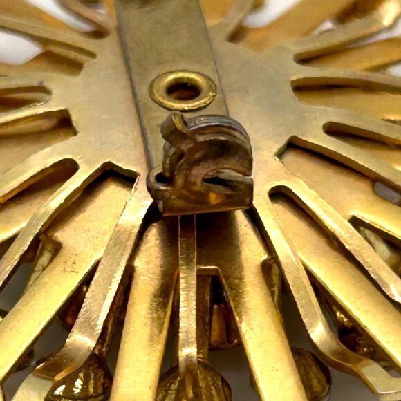 Vintage Aurora Borealis Brooch Gold-Tone Rivet Set 1960s Starburst Atomic 2 inch - Picture 10 of 14